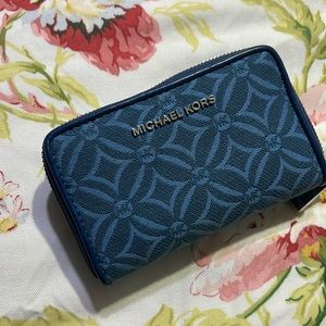 Small Pebbled denim Wallet
